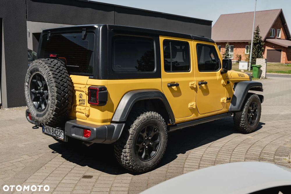 Jeep Wrangler - 12