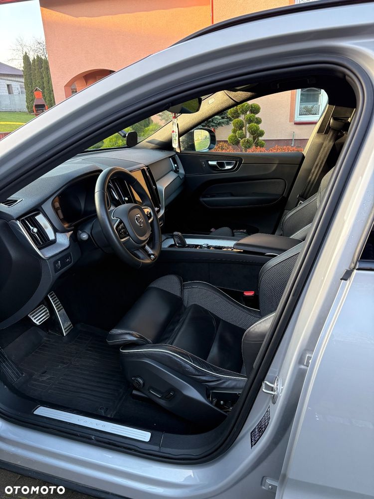 Volvo XC 60 D4 SCR R-Design - 10