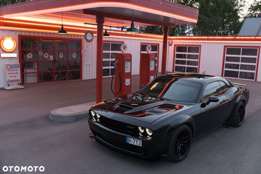 Dodge Challenger 6.2 Hellcat Widebody - 6