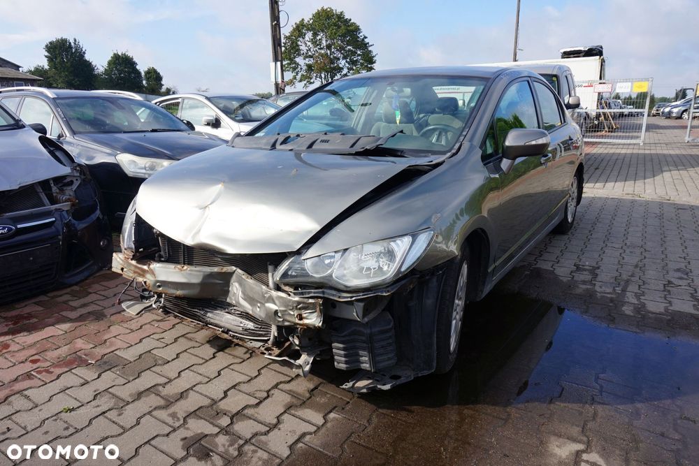 HONDA CIVIC VIII SEDAN 2007 NH701M 1.8 16V R18A2 140KM PHE4 SZARY na części - 1