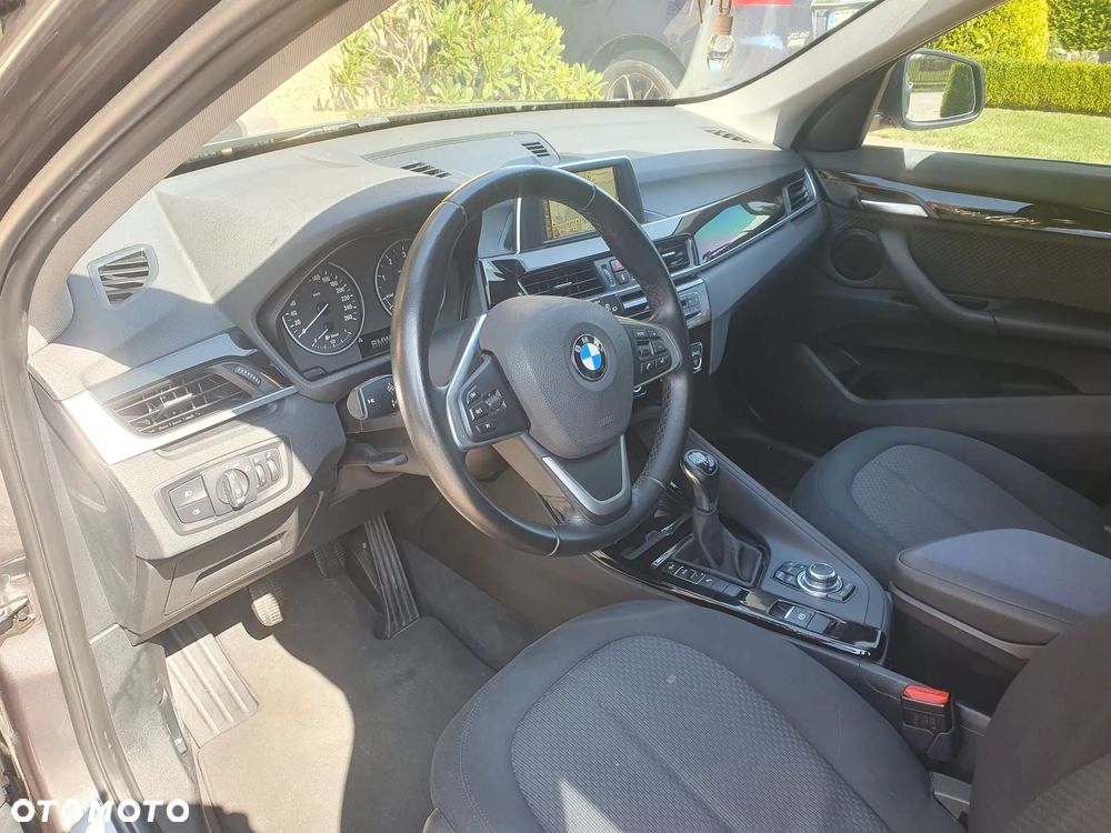 BMW X1 sDrive16d - 11