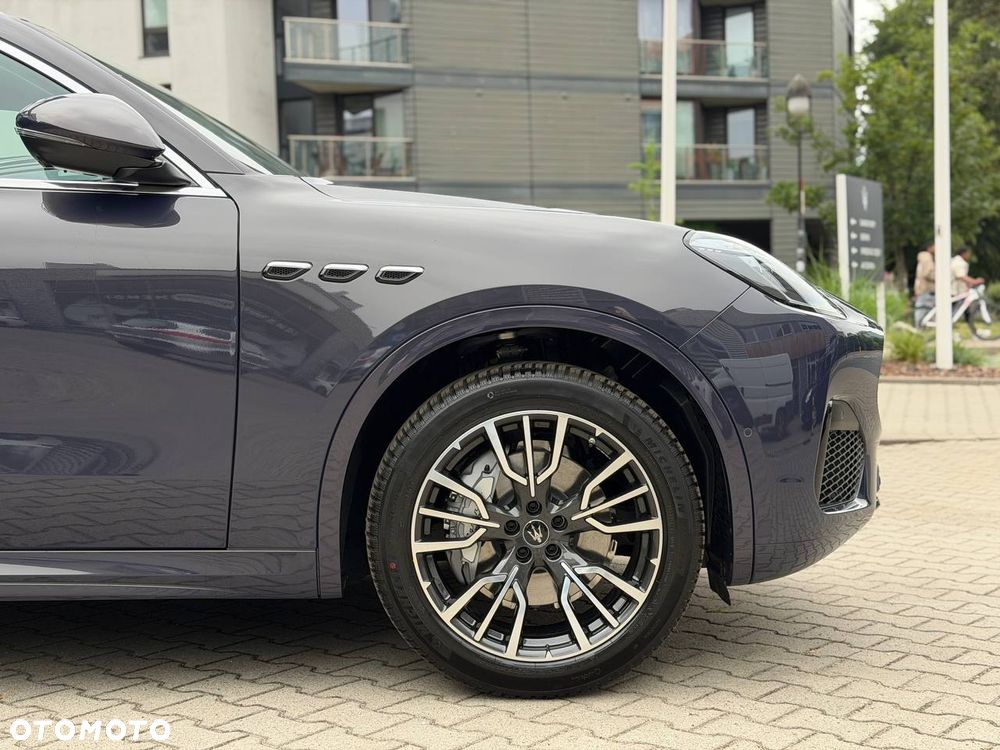 Maserati Grecale mHEV GT - 4