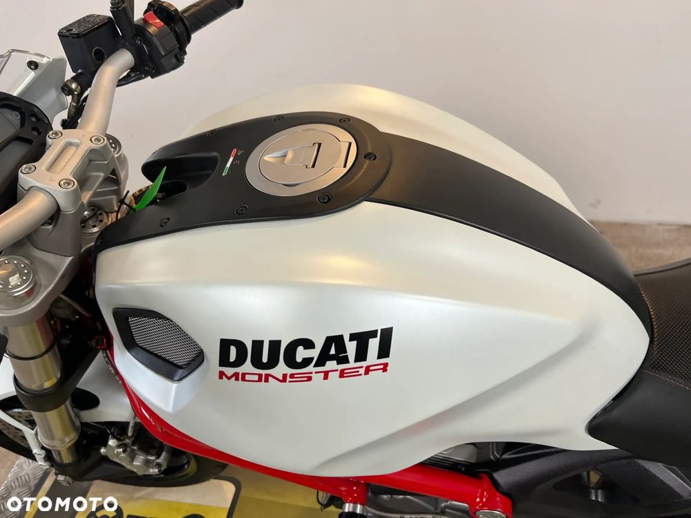 Ducati Monster - 21