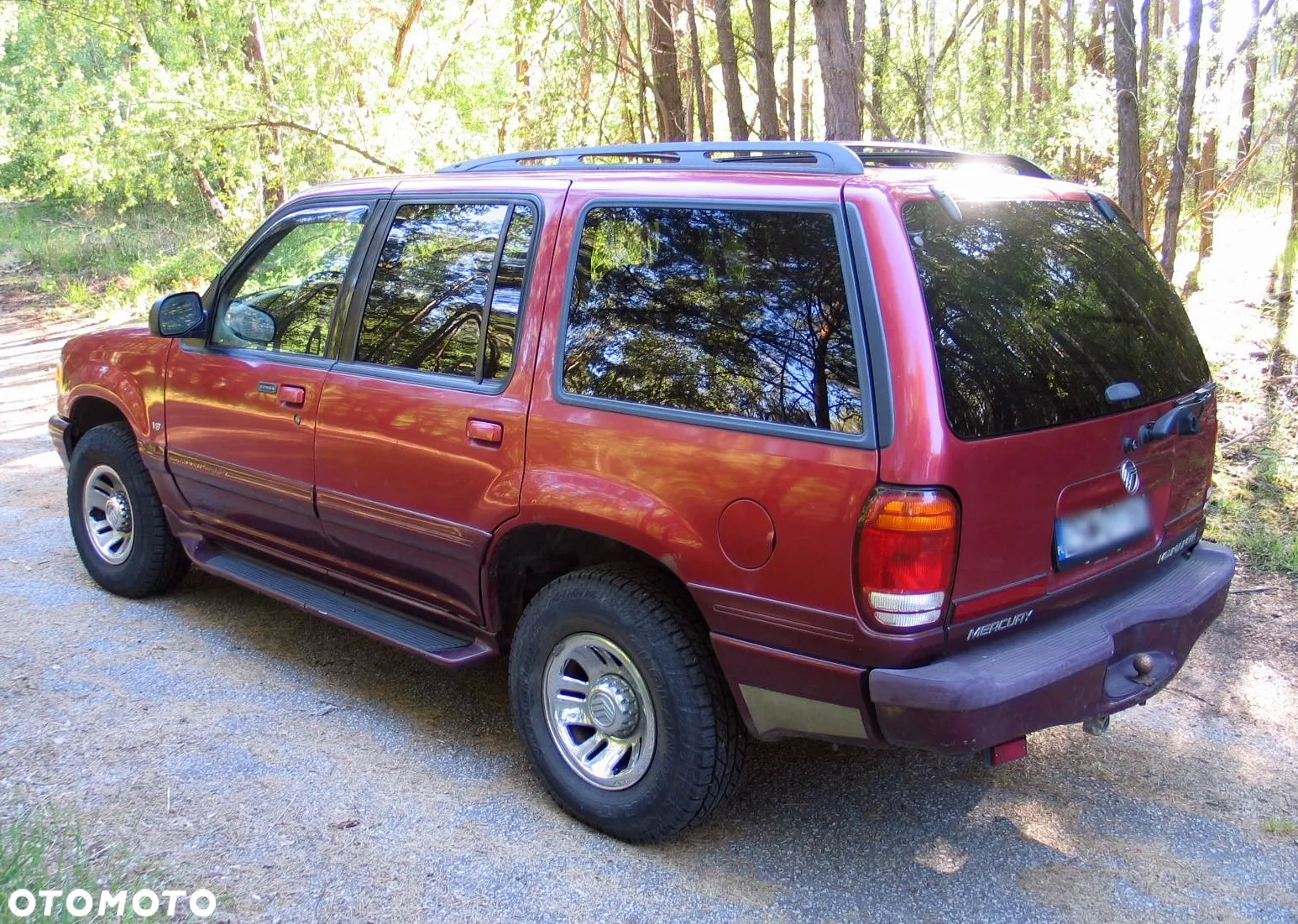 Ford Explorer - 4