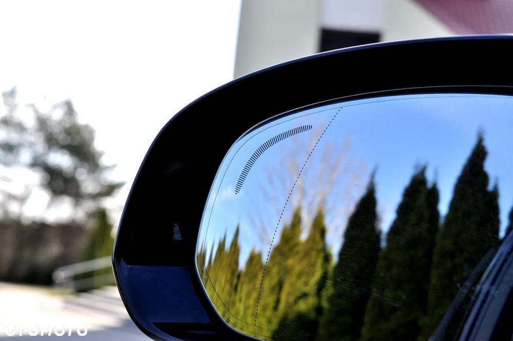 Volvo XC 60 B4 D Ultimate Dark - 34