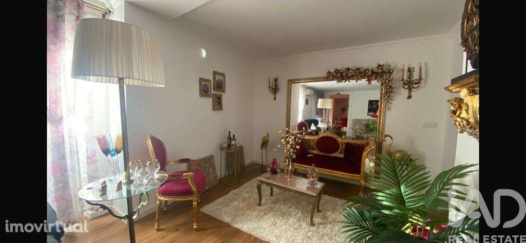 Moradia geminada T6 em Galveias de 379 m2 - Grande imagem: 3/25