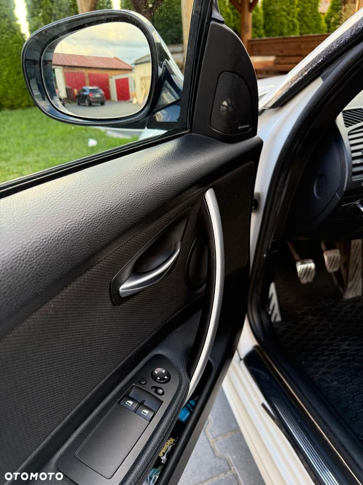 BMW Seria 1 - 17