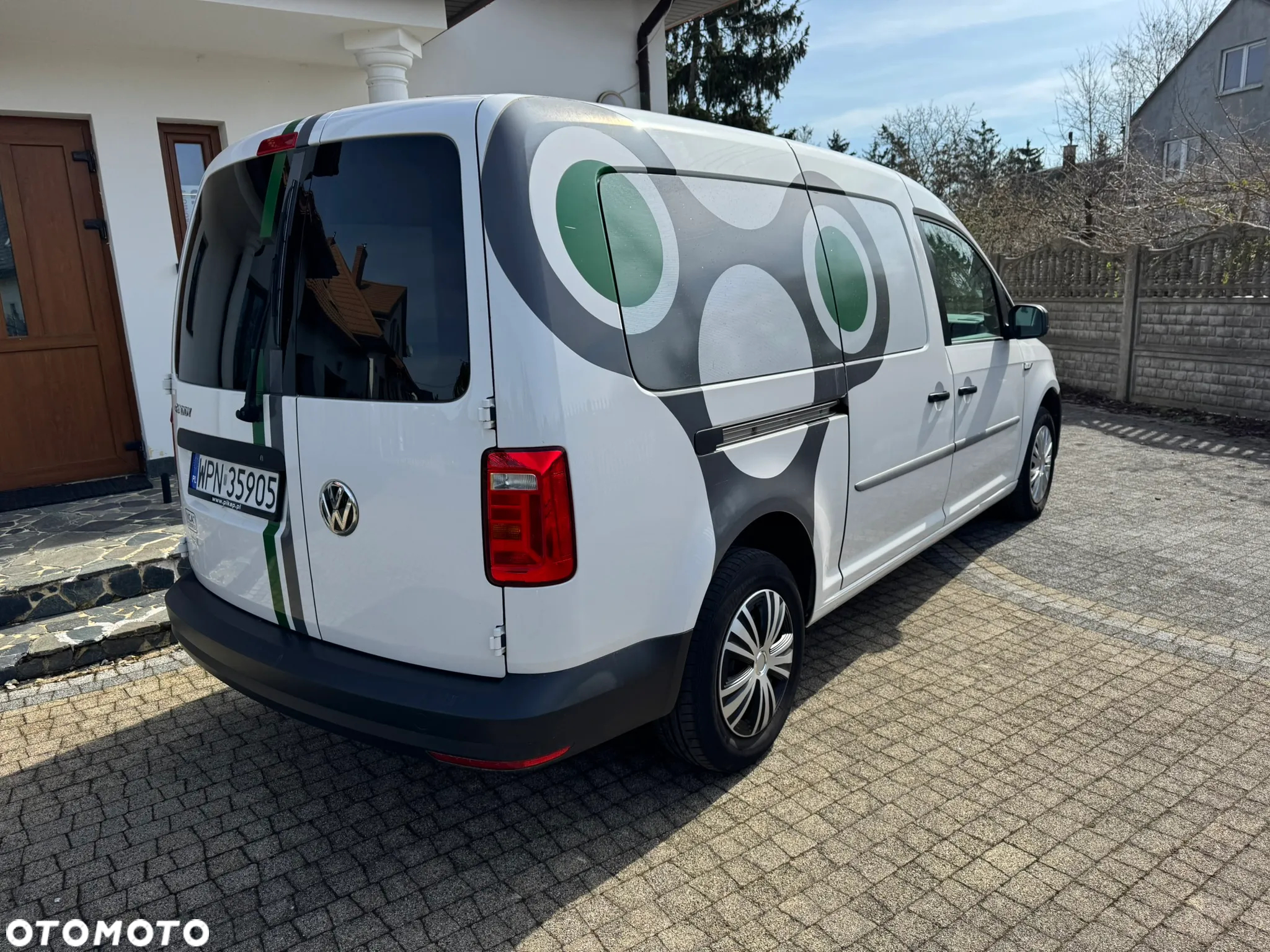 Volkswagen Caddy Maxi 2.0 TDI Comfortline - 3