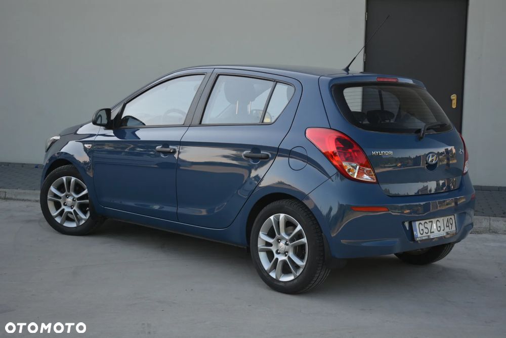 Hyundai i20 - 15
