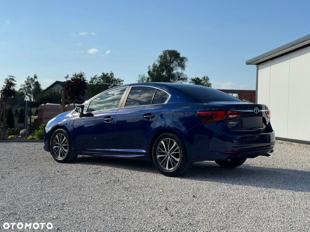 Toyota Avensis 2.0 D-4D Prestige - 24