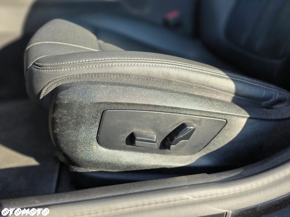 BMW Seria 5 520i GPF Business Edition sport - 25