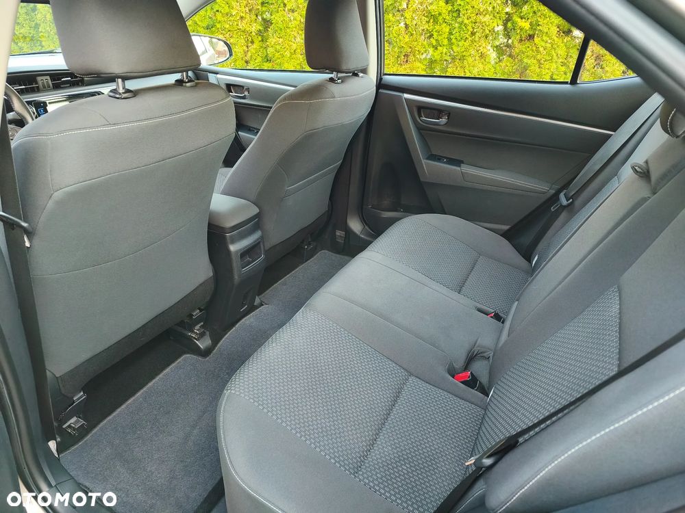 Toyota Corolla 1.6 Prestige EU6 - 6