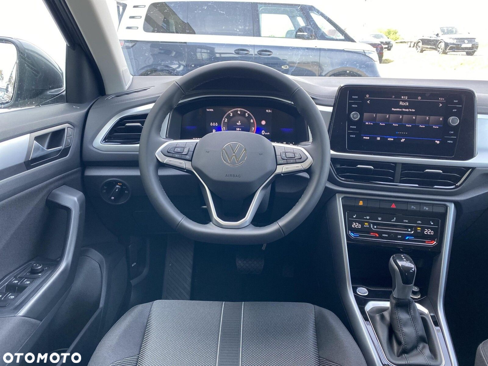 Volkswagen T-Roc - 25