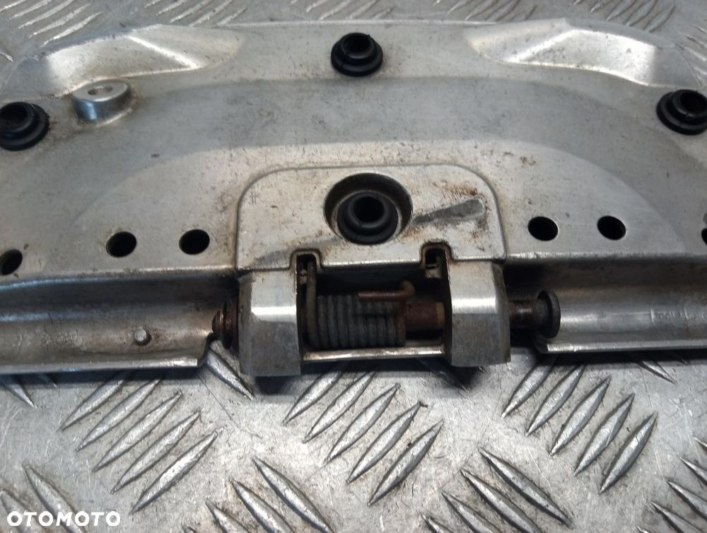 Podest kierowcy przód prawy HONDA VTX 1300 R/S/T 03-09r   PN. 50612-MEA-671 - 8