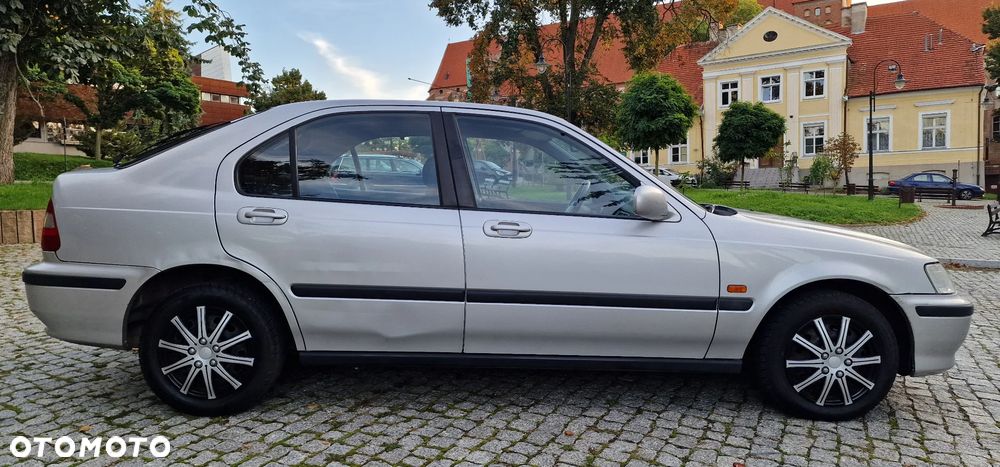 Honda Civic 1.4i S - 26