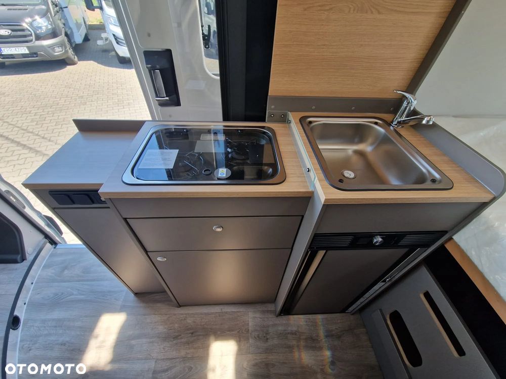 LMC C590 INNOVAN automat 170PS Doposażony Nowy od Dealera z Polski FV23% - 16
