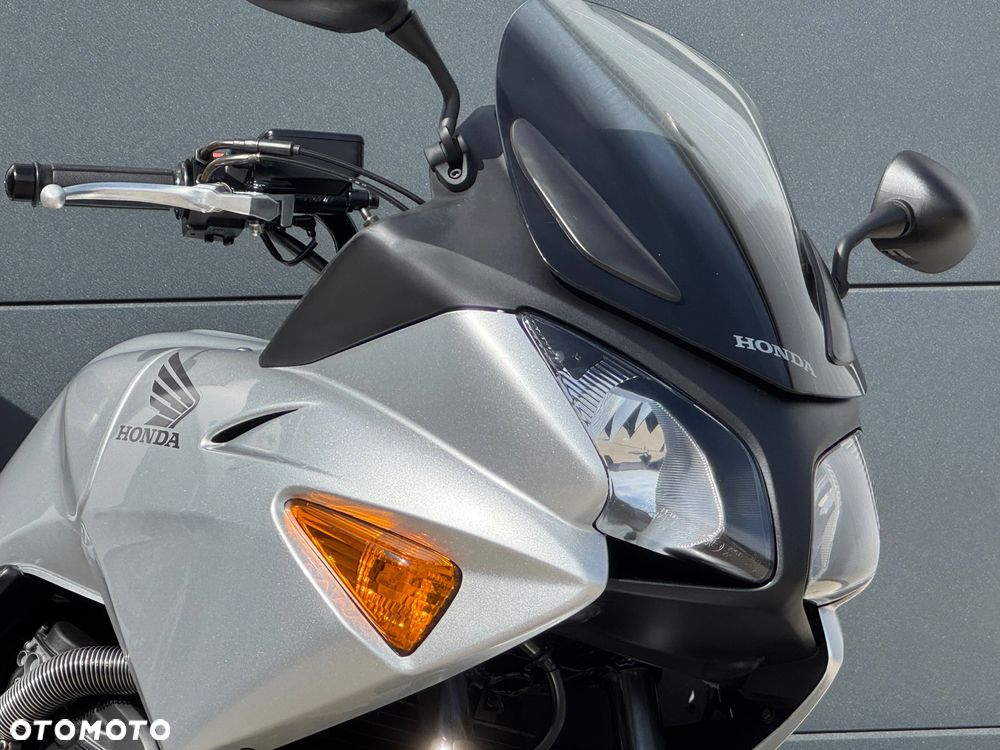 Honda CBF - 3