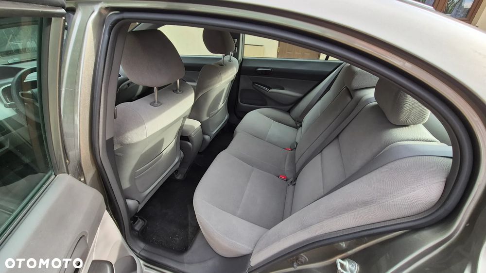 Honda Civic 1.8 Comfort - 10