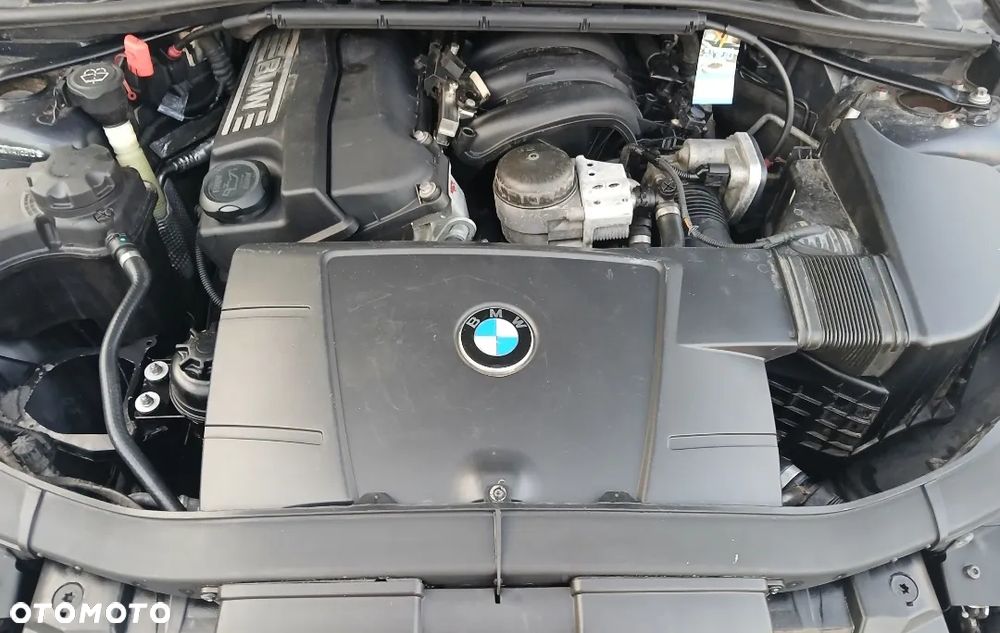 BMW Seria 3 318i - 16