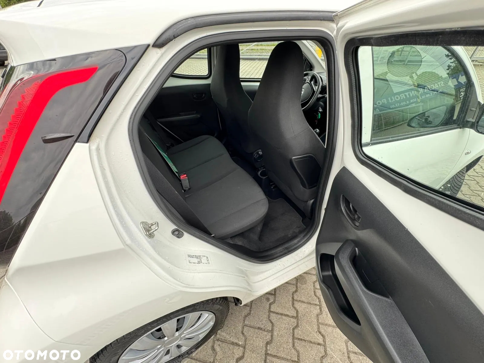 Toyota Aygo 1.0 VVT-i Color Edition - 19