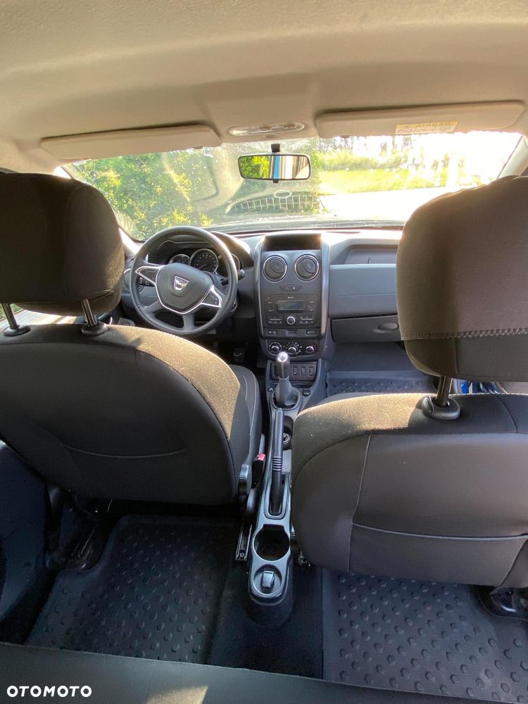 Dacia Duster 1.6 SCe Laureate S&S - 11