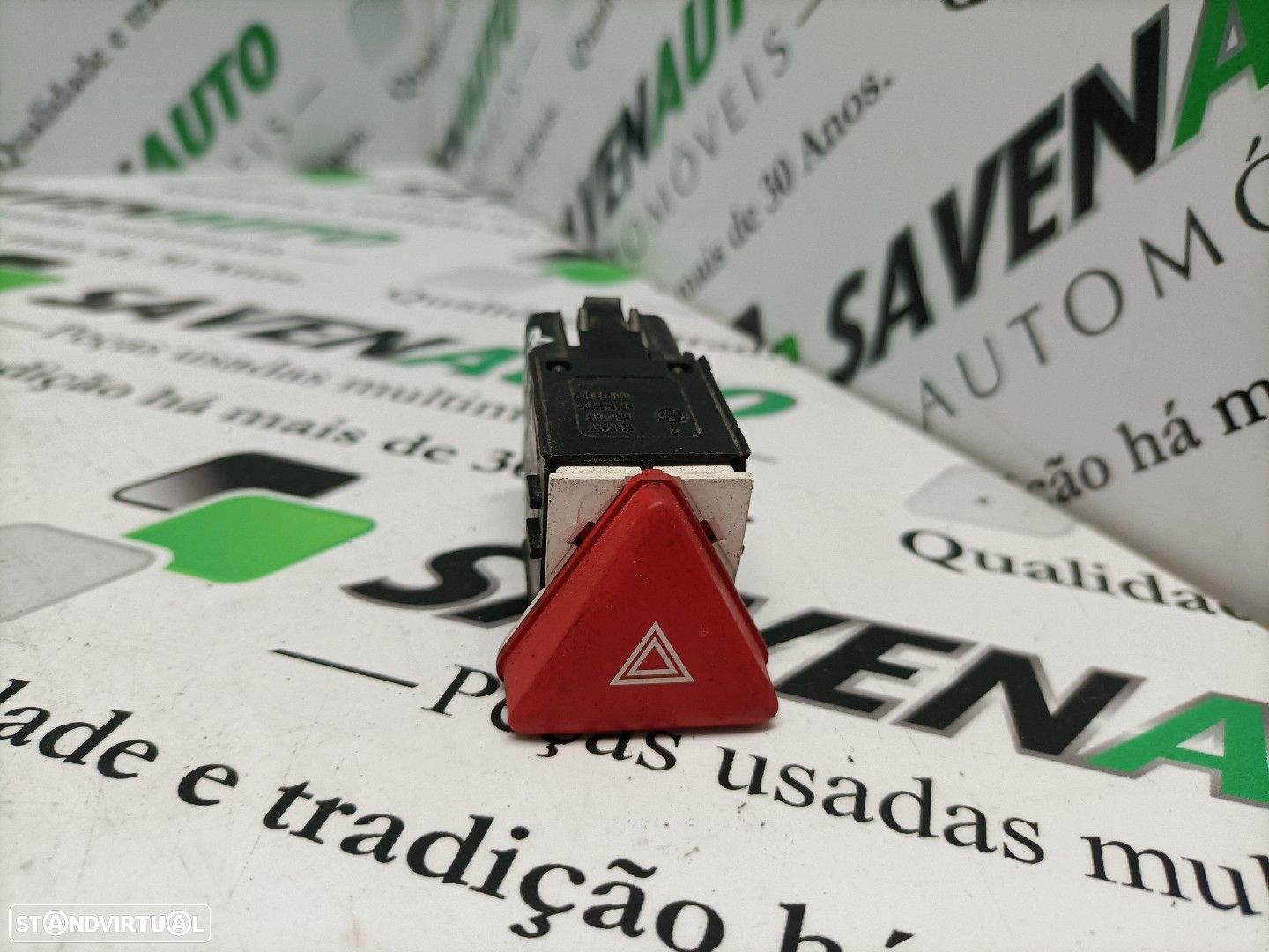 Botão De 4 Piscas Volkswagen Golf V (1K1) - 1