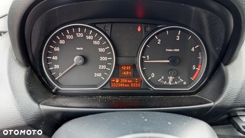 BMW Seria 1 118d DPF - 28