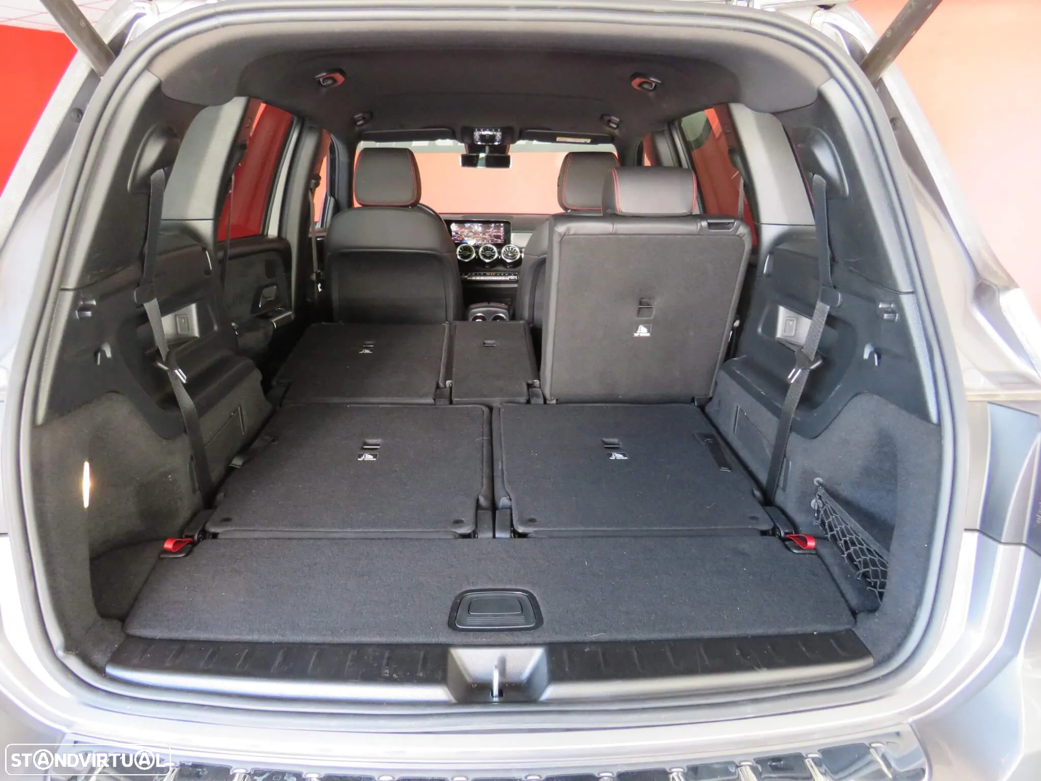 Mercedes-Benz GLB 200 d AMG Line - 47
