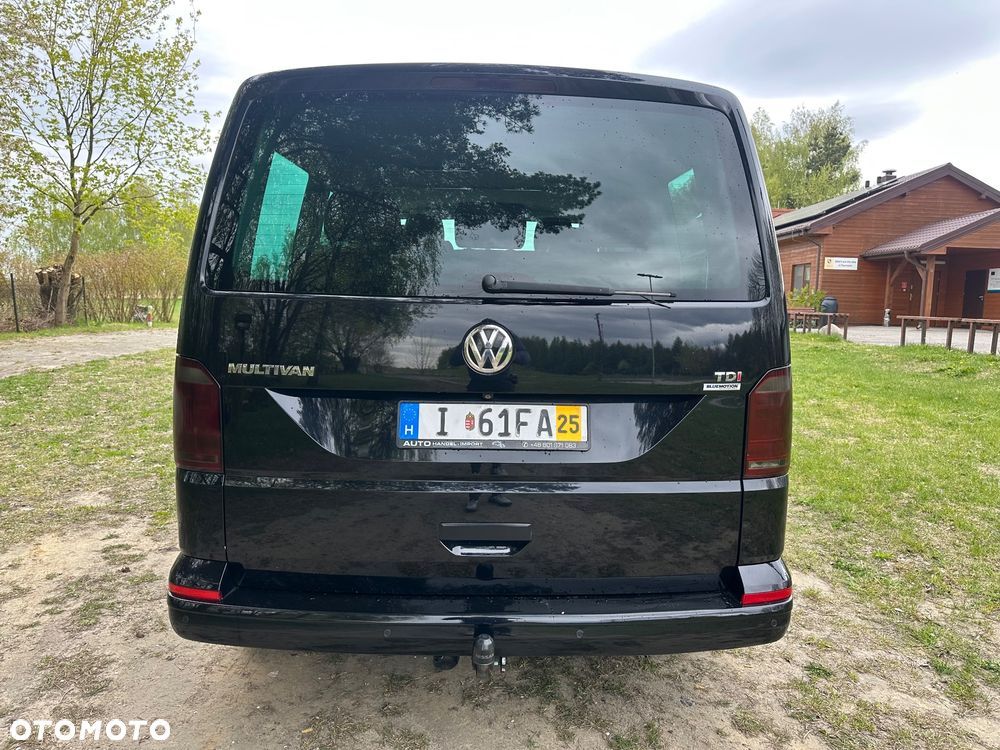 Volkswagen Multivan - 12