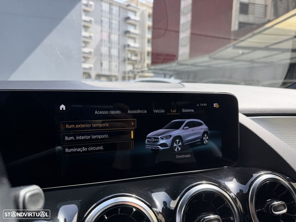 Mercedes-Benz GLA 250 e 8G-DCT Progressive - 51