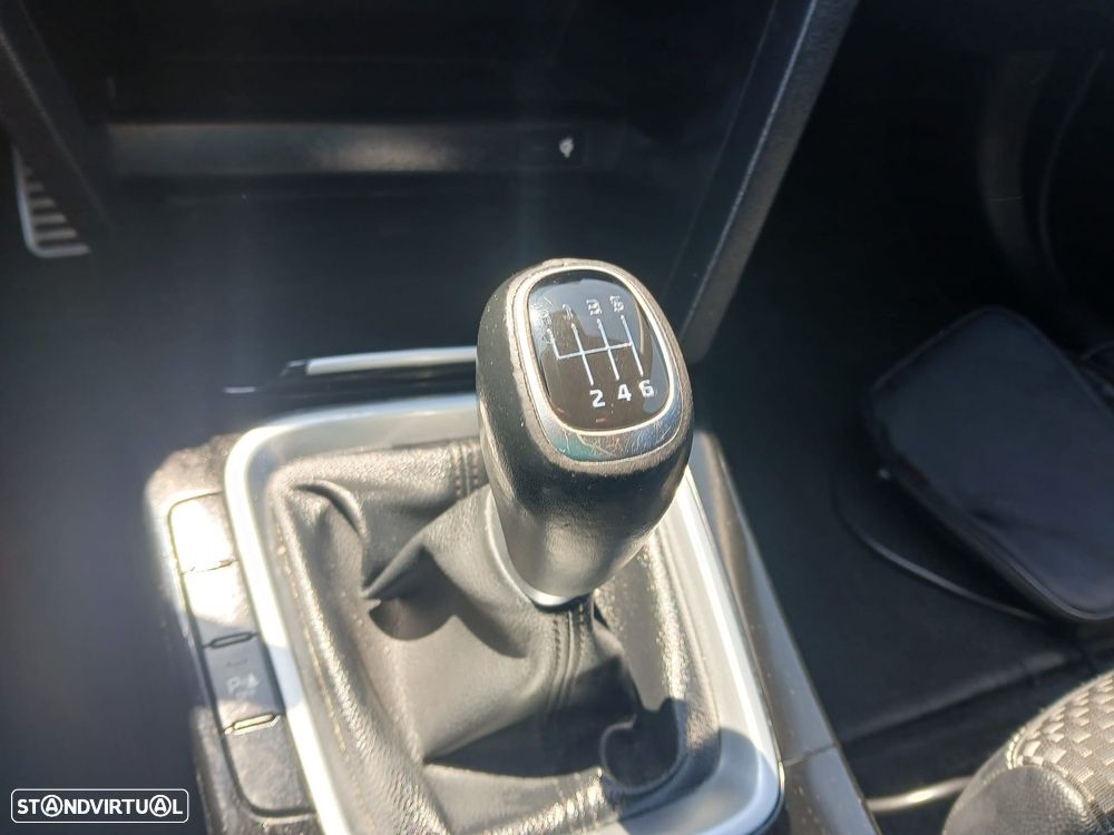 Kia Ceed 1.6 CRDi MHEV Urban - 12