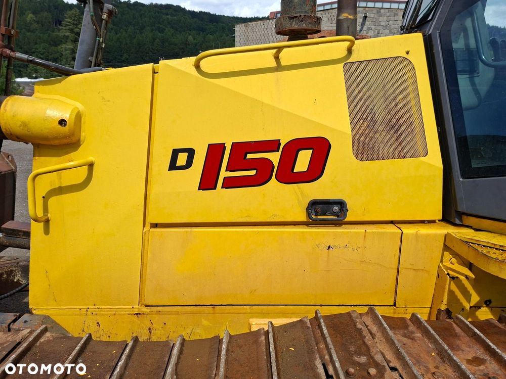 New Holland D 150 - 23