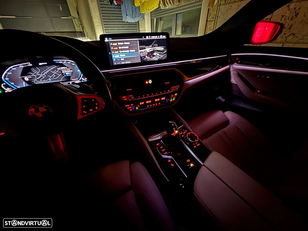 BMW 530 e Pack Desportivo M - 10