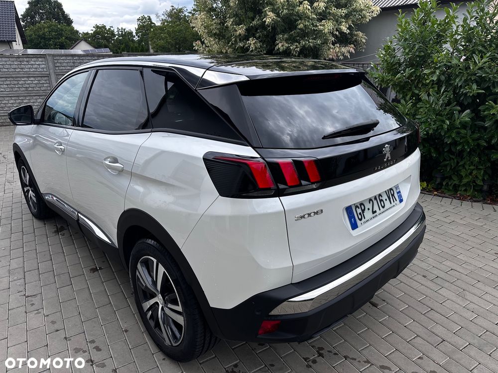 Peugeot 3008 PureTech 130 Stop & Start GPF EAT8 Allure - 13