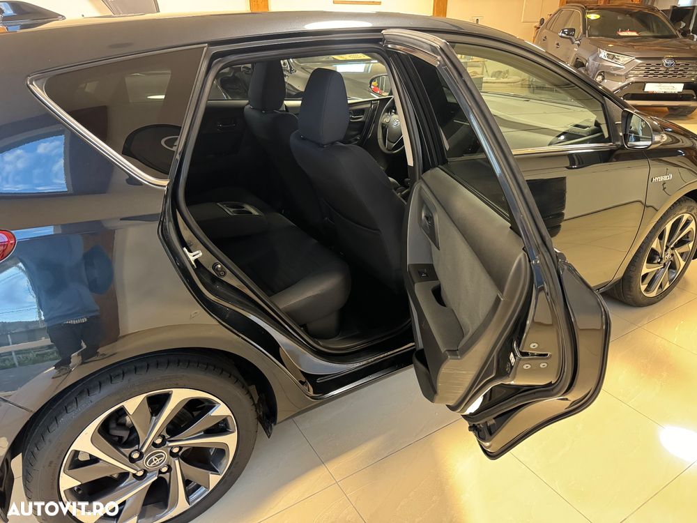 Toyota Auris 1.8 VVT-i Hybrid Automatik Design Edition - 10