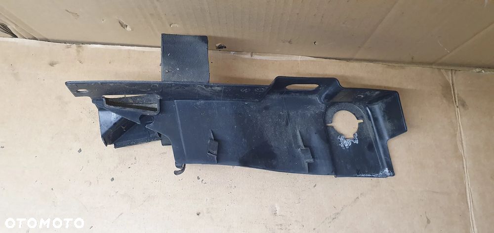 Osłona zawiasu maski prawa Ford Kuga MK1 8V41-S02476-AF - 1