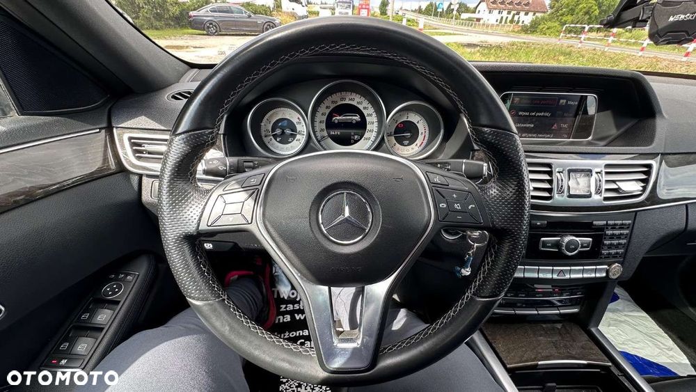 Mercedes-Benz Klasa E - 31