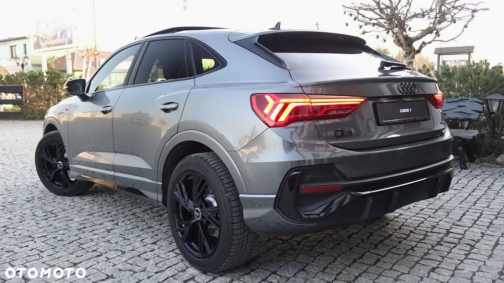 Audi Q3 Sportback - 4