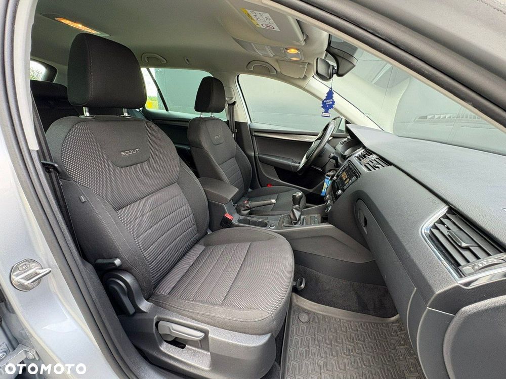 Skoda Octavia 2.0 TDI (Green tec) 4x4 Ambition - 30