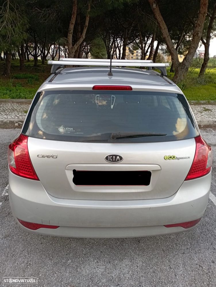 Kia Ceed 1.6 CRDi EX ISG - 2