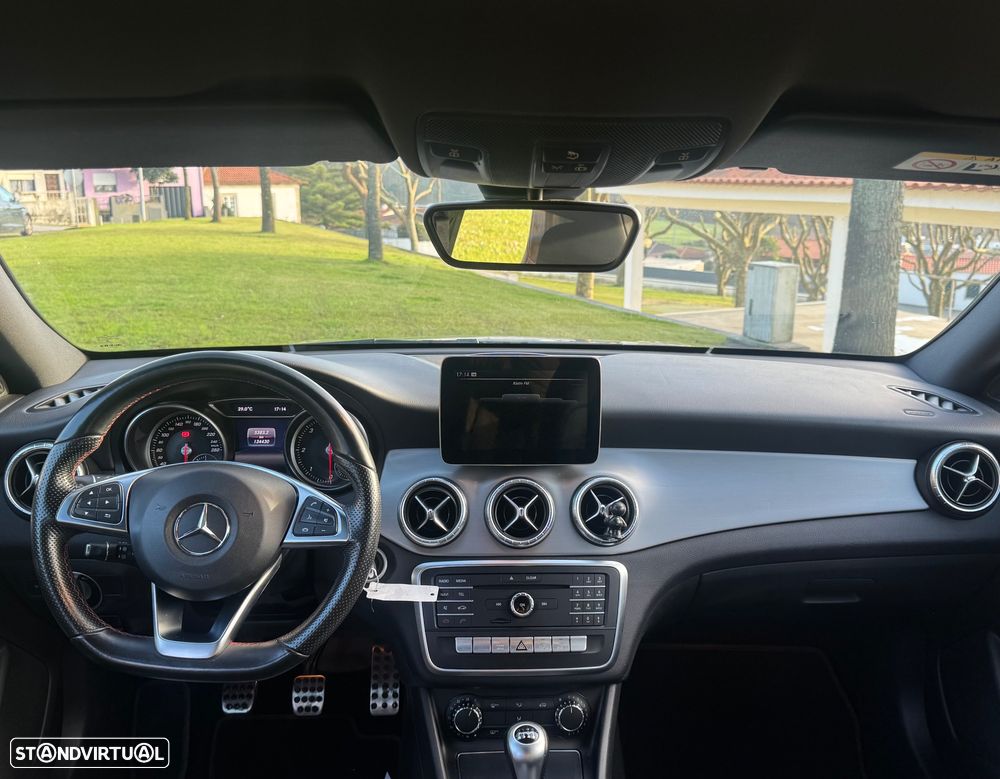 Mercedes-Benz CLA 180 d Shooting Brake AMG Line - 4