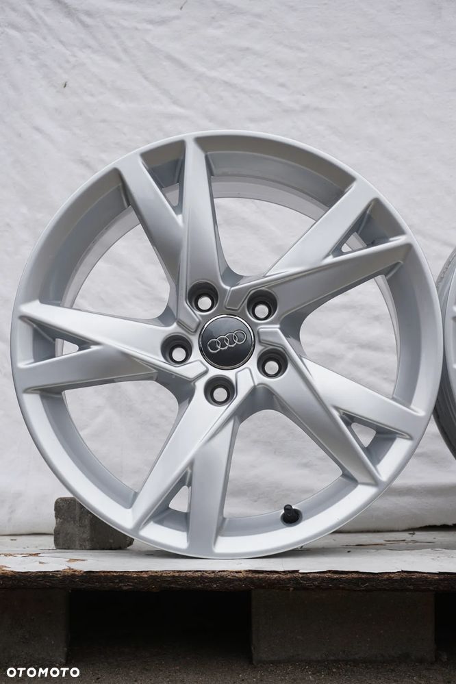 Audi 5x112 17 7,5J et38 stan bdb- - 3