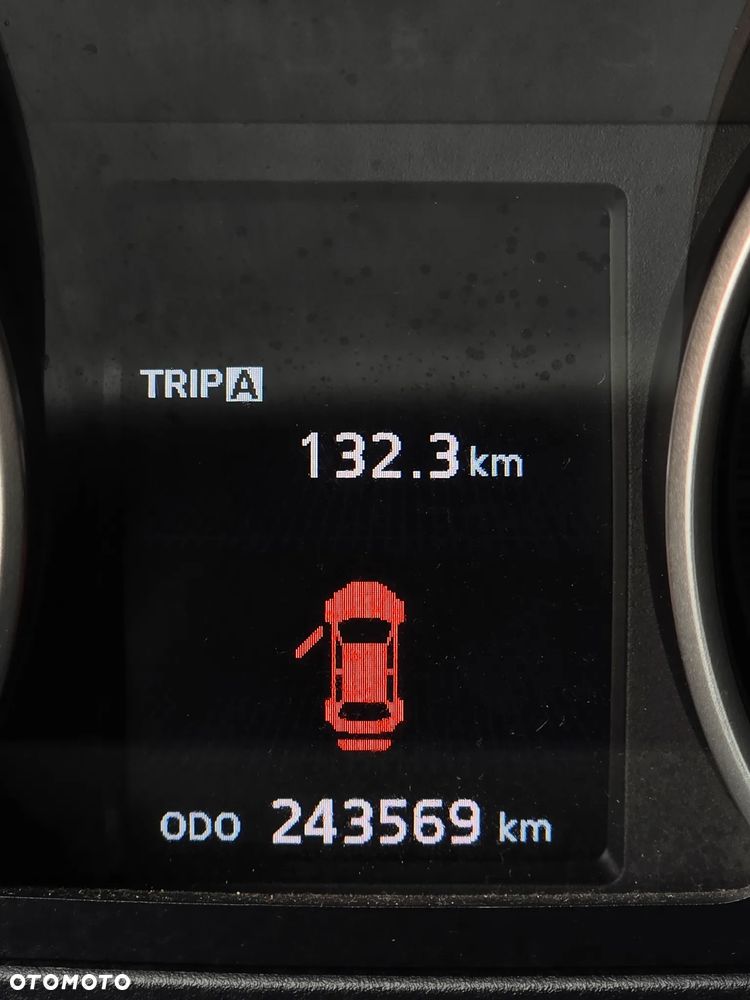 Mitsubishi Outlander 2.0 DID Intense + - 31