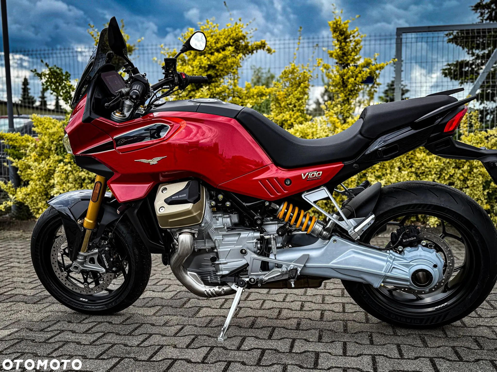 Moto Guzzi V100 Mandello - 5