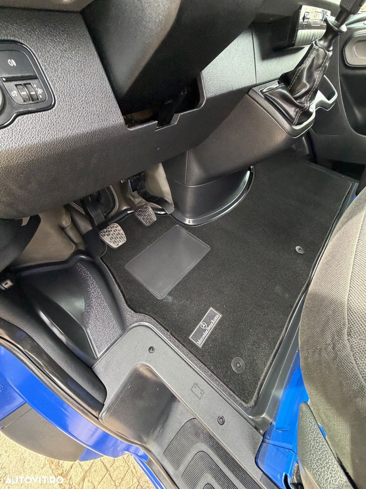 Mercedes-Benz Sprinter - 14