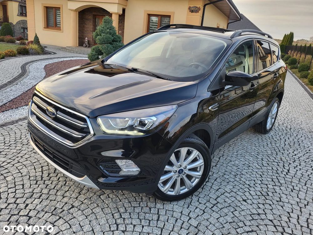 Ford Kuga - 1