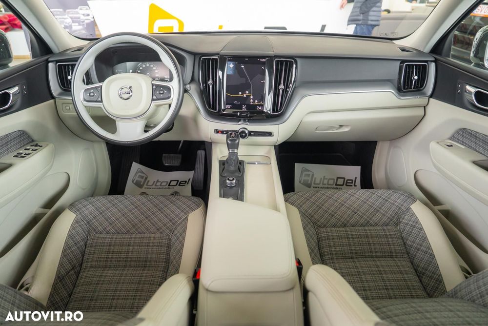 Volvo XC 60 D4 AWD Geartronic Momentum - 16