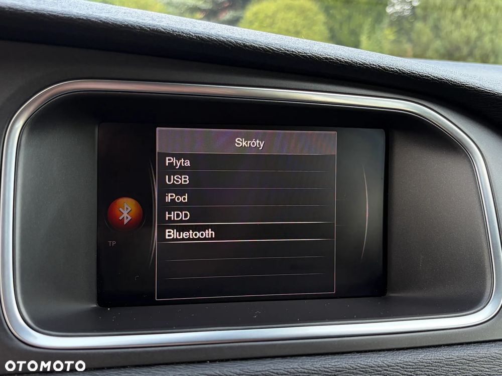 Volvo V40 T2 Momentum - 32