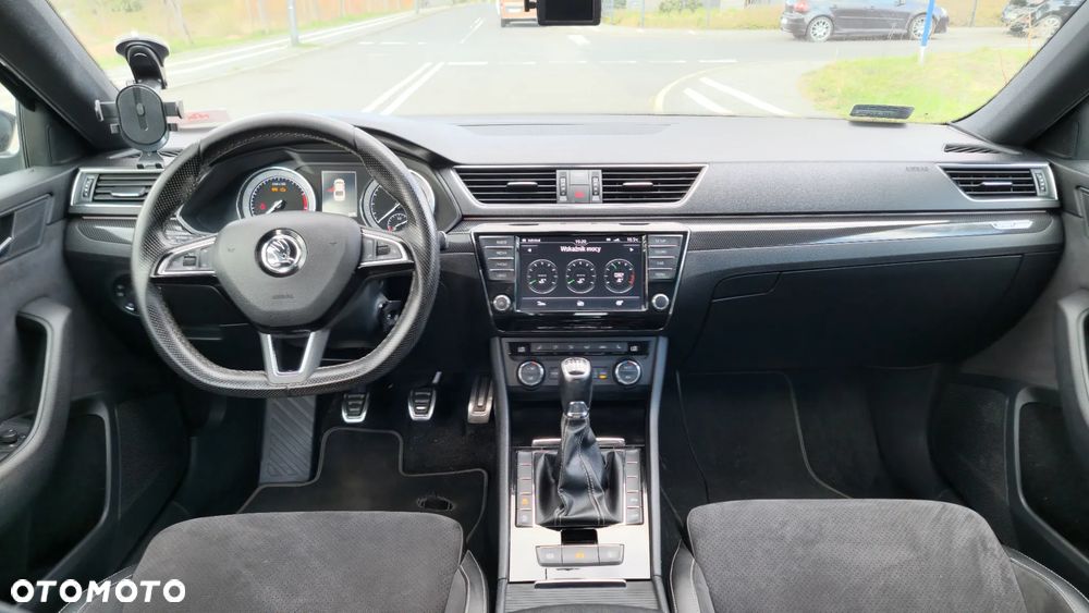 Skoda Superb 1.8 TSI Sportline - 16