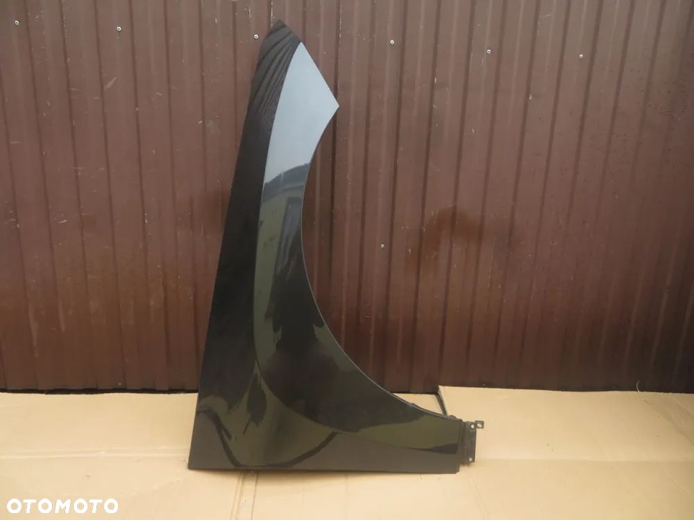 BŁOTNIK PRZÓD PRAWY BMW iX I20 21R- KRAKÓW